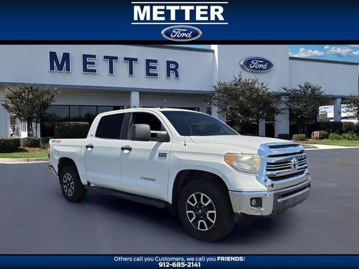 Super White 2017 Toyota Tundra SR5