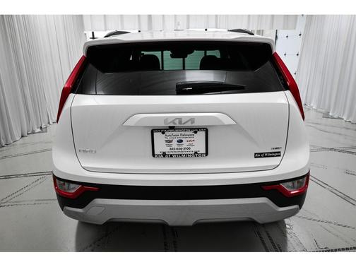 Snow White Pearl 2026 Kia Niro LX
