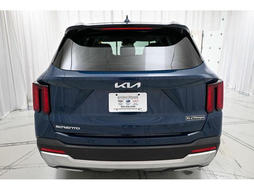 2025 Kia Sorento S