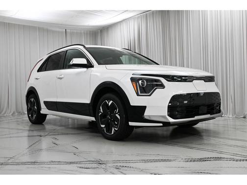 Snow White Pearl 2026 Kia Niro EV Wind