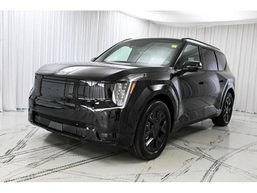 Ebony Black 2026 Kia EV9 Land