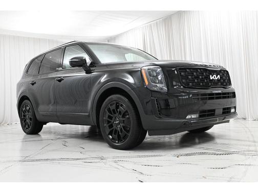 Ebony Black 2022 Kia Telluride SX