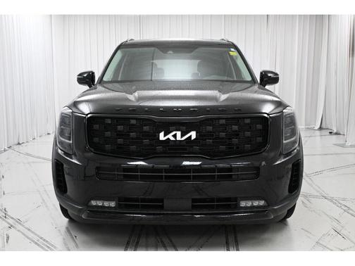 Ebony Black 2022 Kia Telluride SX