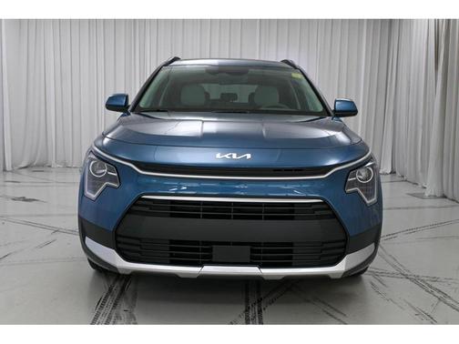 Mineral Blue 2026 Kia Niro EX