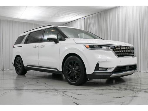 2022 Kia Carnival SX