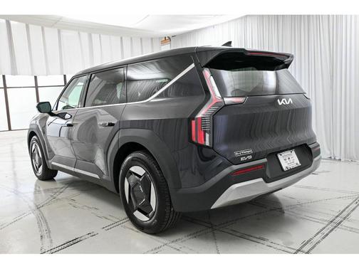 Panthera Metal 2026 Kia EV9 Light Long Range