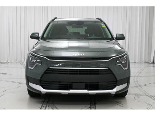 Cityscape Green 2025 Kia Niro Plug-In Hybrid EX