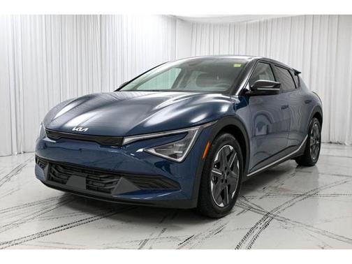 2025 Kia EV6 Light Long Range
