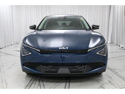 2025 Kia EV6 Light Long Range