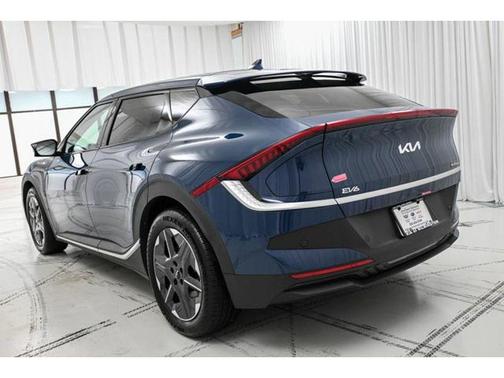 2025 Kia EV6 Light Long Range