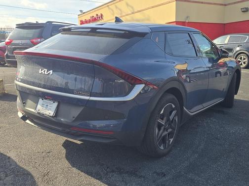 2025 Kia EV6 Light Long Range