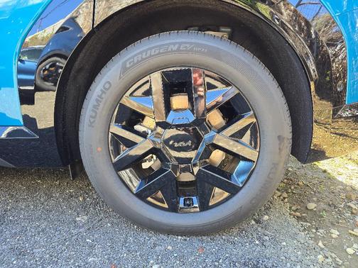 Ocean Blue 2026 Kia EV9 Land