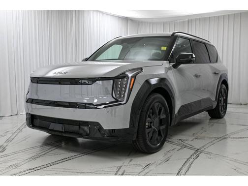 Wolf Gray 2026 Kia EV9 Land