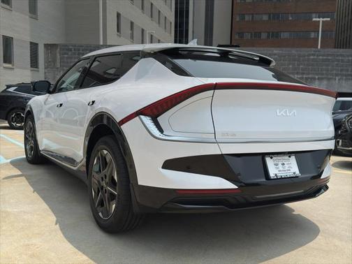 2025 Kia EV6 Wind