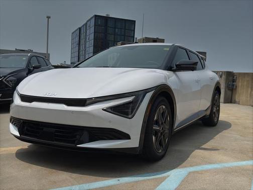 2025 Kia EV6 Wind