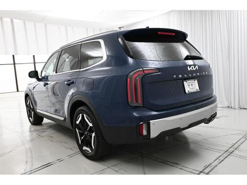 Midnight Lake Blue 2023 Kia Telluride EX