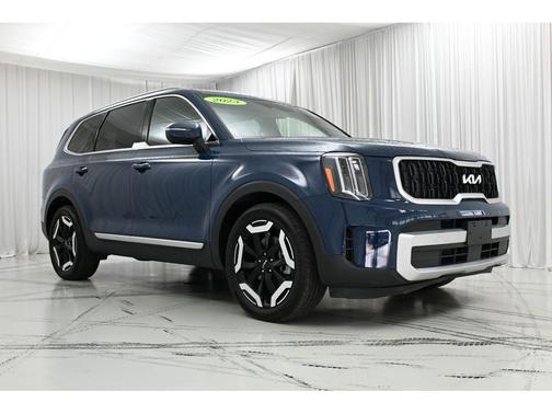 Midnight Lake Blue 2023 Kia Telluride EX