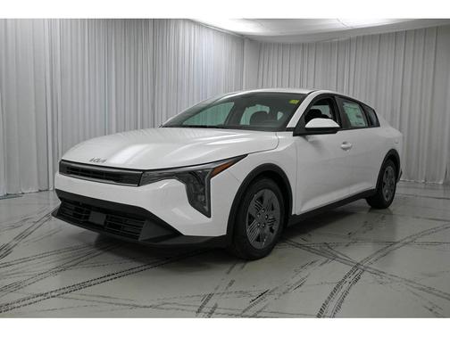 2025 Kia K4 LX