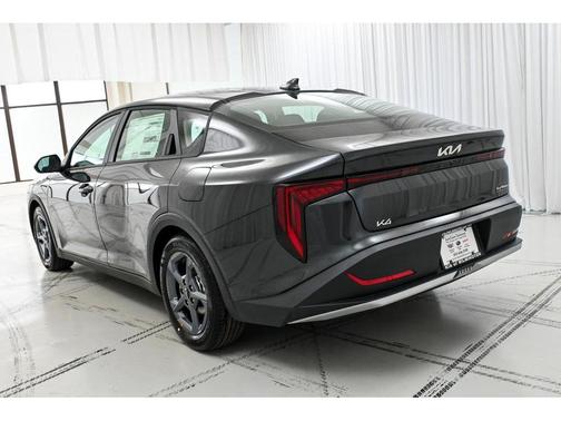 Interstellar Gray 2026 Kia K4 LXS