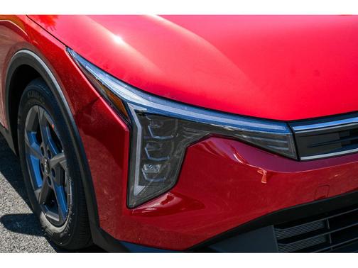 Currant Red 2026 Kia K4 LXS