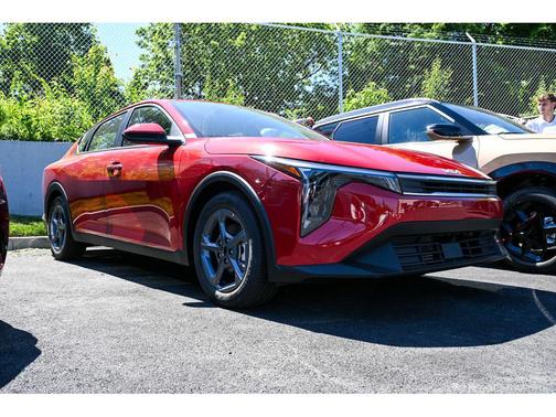 Currant Red 2026 Kia K4 LXS