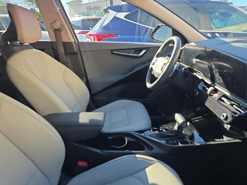2023 Kia Niro Touring