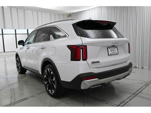 2025 Kia Sorento SX