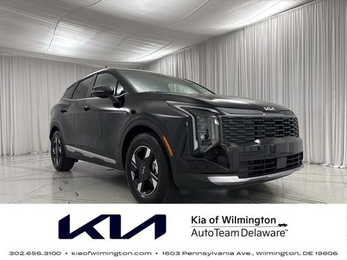 Fusion Black 2027 Kia Sportage LX