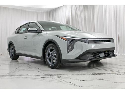 Morning Haze 2026 Kia K4 LXS