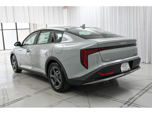 Morning Haze 2026 Kia K4 LXS