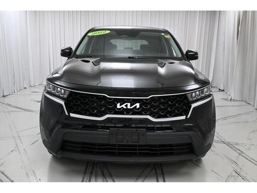 Ebony Black 2022 Kia Sorento LX