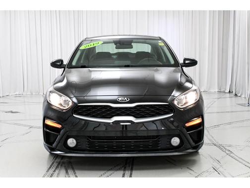 Aurora Black 2019 Kia Forte LXS