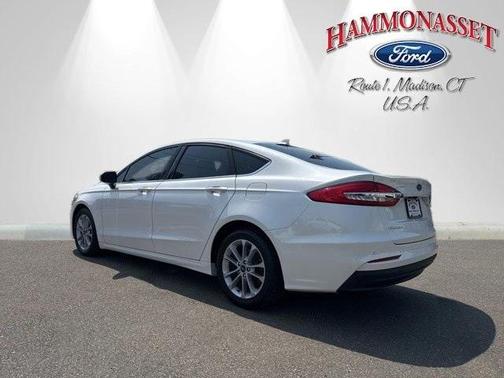 2020 Ford Fusion Hybrid SE