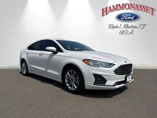 2020 Ford Fusion SE