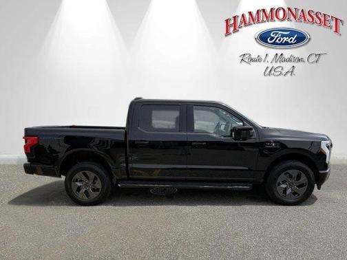 2022 Ford F-150 Lightning LARIAT
