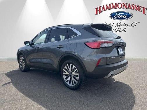 2022 Ford Escape Titanium