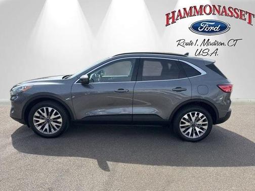2022 Ford Escape Titanium