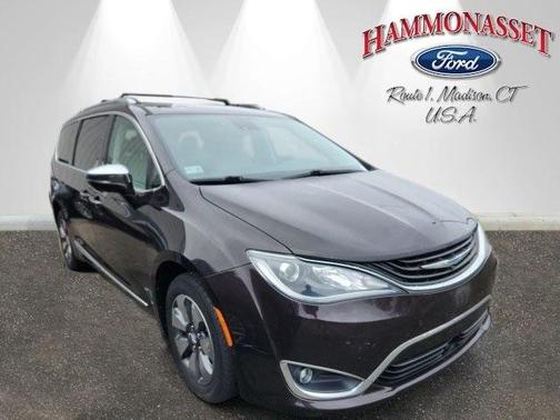 2017 Chrysler Pacifica Hybrid Platinum