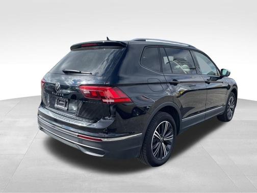 2024 Volkswagen Tiguan 2.0T Wolfsburg Edition