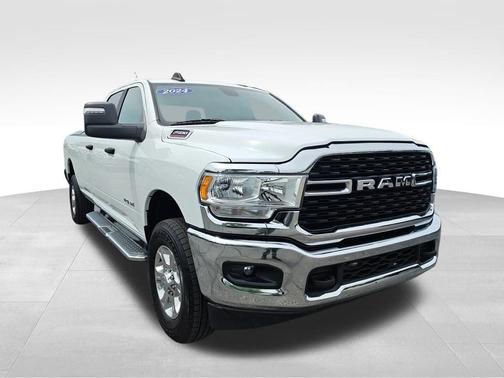 Bright White Clearcoat 2024 RAM 2500 Big Horn