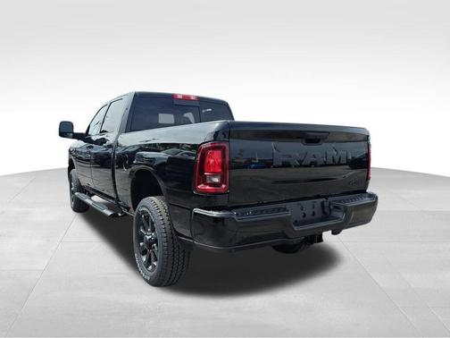 Diamond Black 2026 RAM 2500 Tradesman