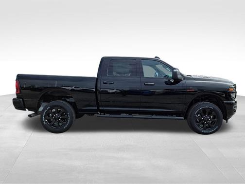 Diamond Black 2026 RAM 2500 Tradesman