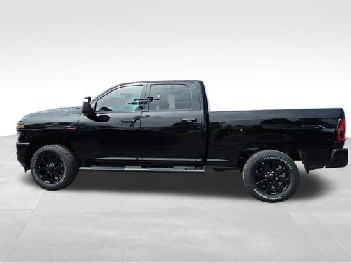 Diamond Black 2026 RAM 2500 Tradesman