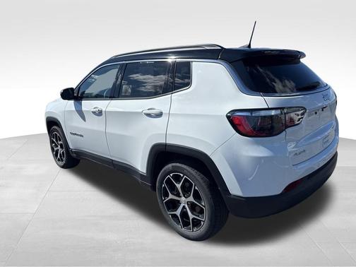 Bright White Clearcoat 2024 Jeep Compass Limited