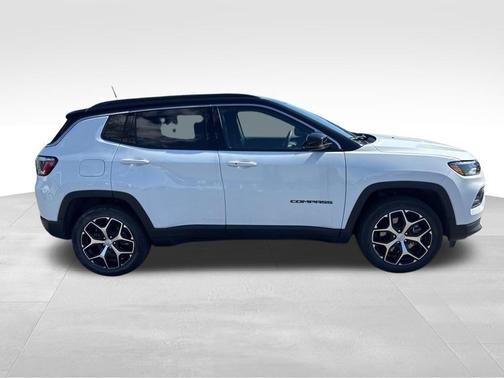 Bright White Clearcoat 2024 Jeep Compass Limited