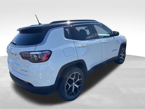 Bright White Clearcoat 2024 Jeep Compass Limited