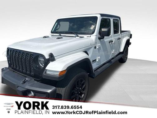 2022 Jeep Gladiator Sport
