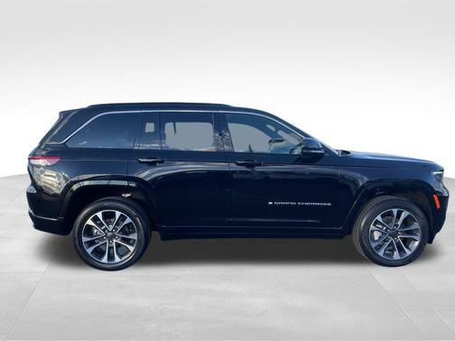 2025 Jeep Grand Cherokee Overland