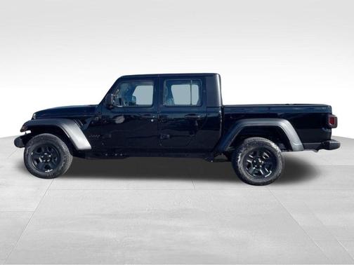 Black Clearcoat 2026 Jeep Gladiator Sport