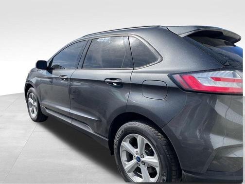 2020 Ford Edge SE
